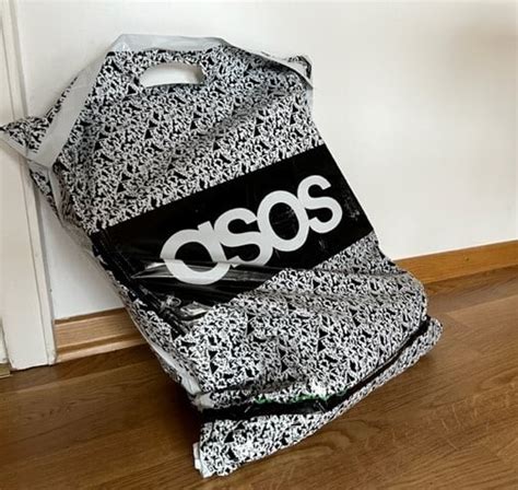 asos versandarten kostenlos.